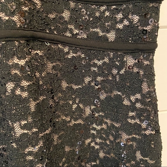 Nightway | Lace Short Banded Cocktail Dress - Picture 10 of 14